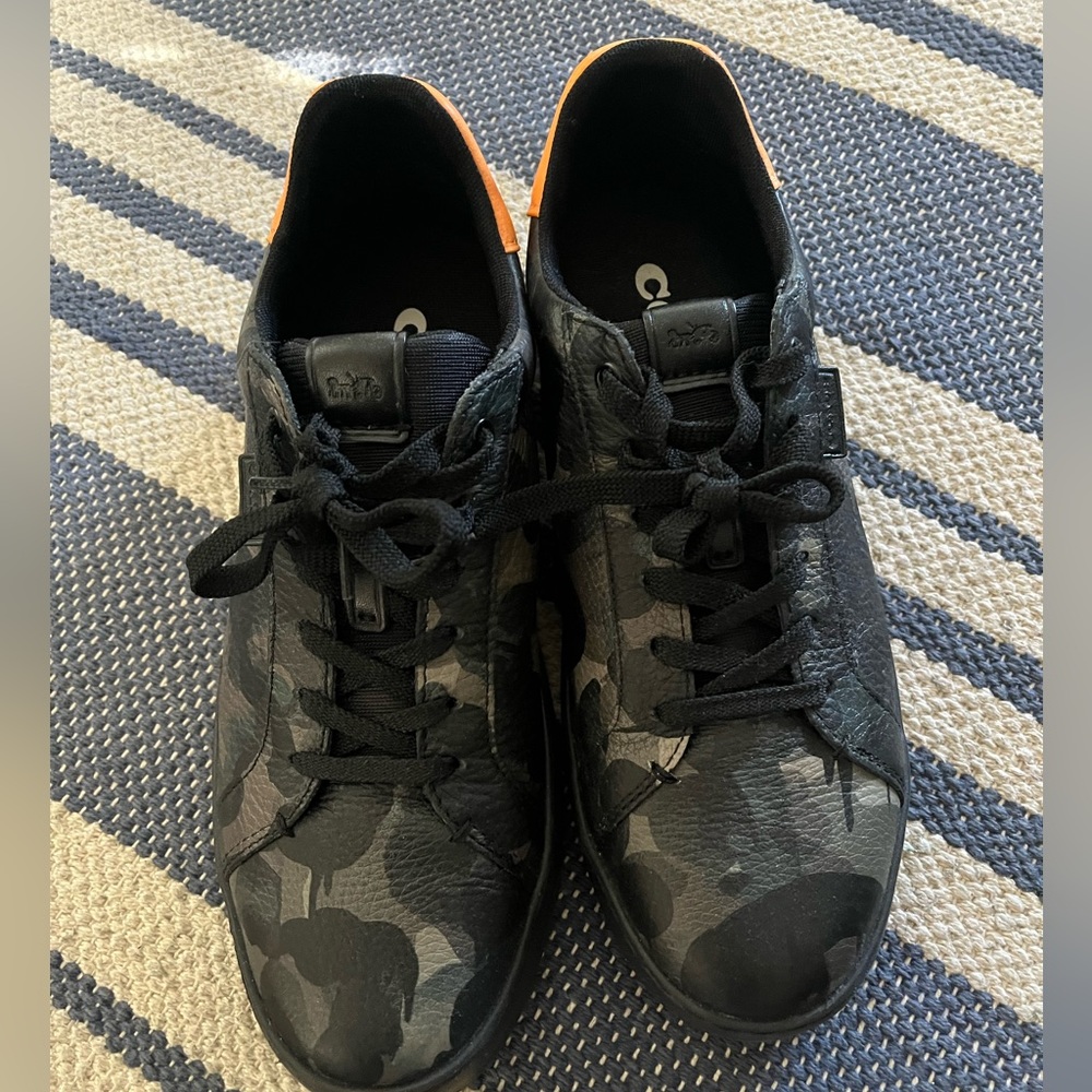 Coach men's low line Sig Camo 8 US - like new, no shoe box included
